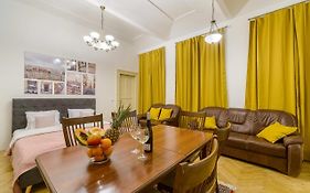 Terrace apartment in Malostranské náměstí